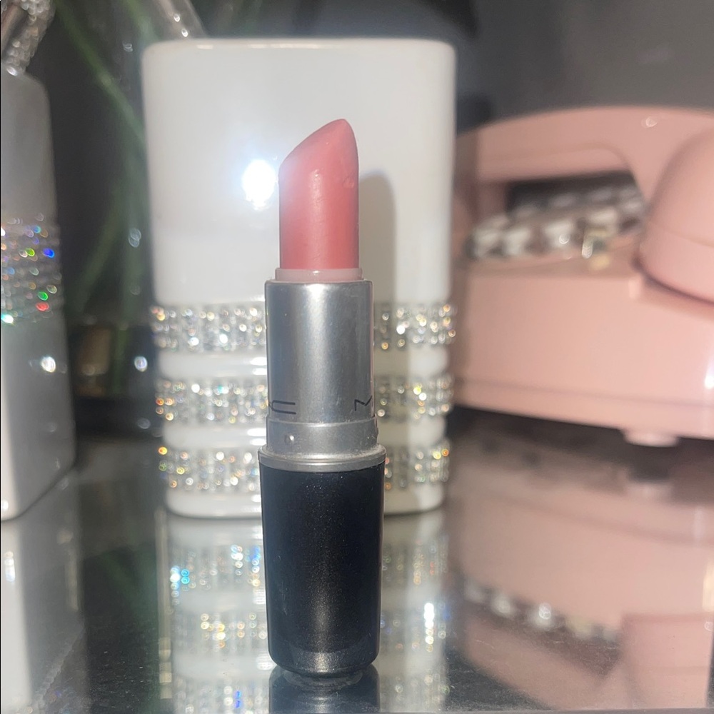 MAC Cosmetics Come Over  Lipstick